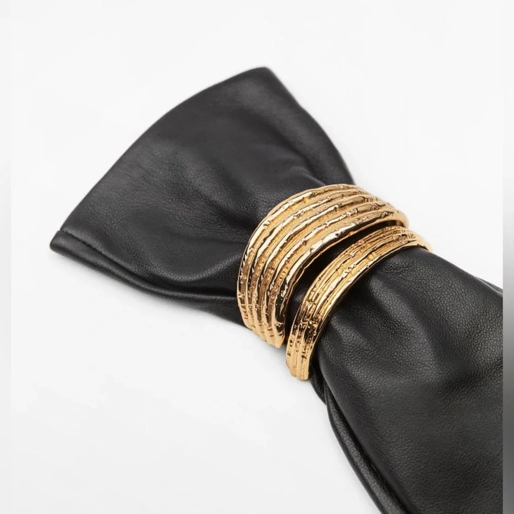 NWT. Zara Black Leather gloves with metal bracelets. Size M.
